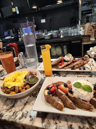 AmeriBrunch Cafe