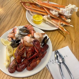 Bacchanal Buffet