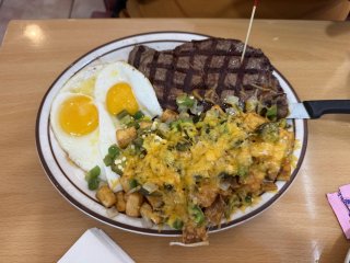 Blueberry Hill | Family Restaurant