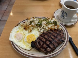 Blueberry Hill | Family Restaurant