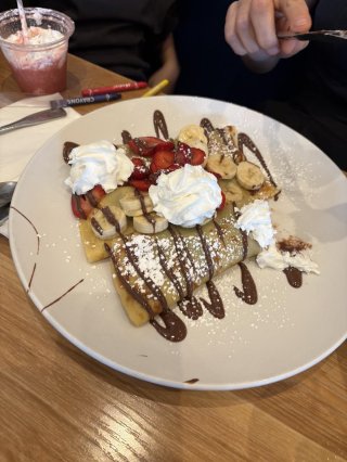 Broken Yolk Cafe