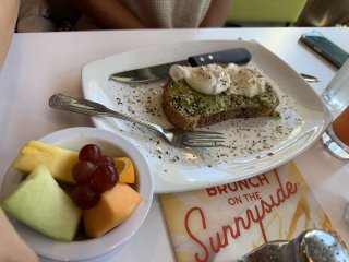 Broken Yolk Cafe