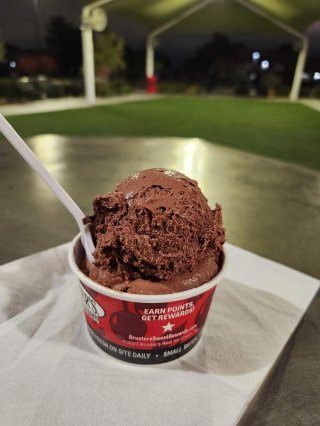 Bruster's Real Ice Cream
