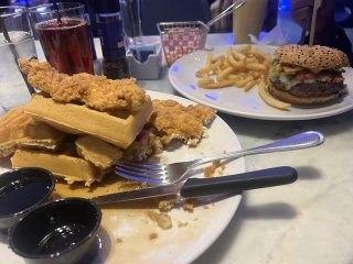 Café Hollywood at Planet Hollywood Resort & Casino