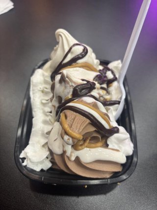 CJ's Italian Ice & Custard