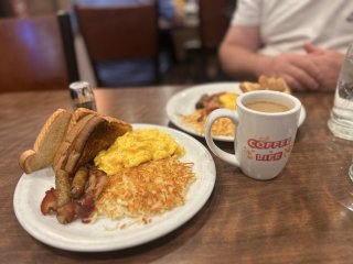 Denny's Restaurant