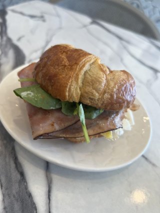 District Deli & Coffee