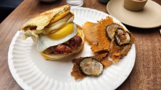Early Birds - A Breakfast Spot