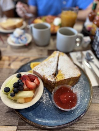 EGGscellent breakfast and Lunch