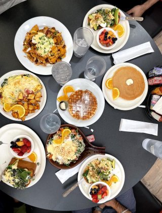 EGGscellent breakfast and Lunch