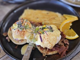 EGGscellent breakfast and Lunch