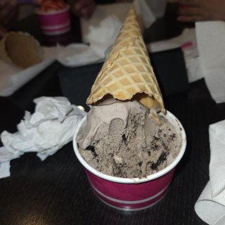 Gelato Bar