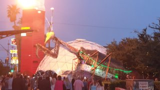 Giant Metal Mantis