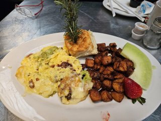Hash House A Go Go West Sahara