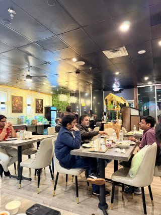 HASHTAG INDIA - Indian Restaurant