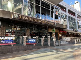 Hennessey's Tavern