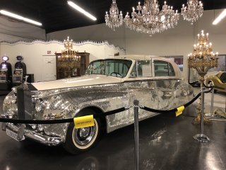 Hollywood Cars Museum & Liberace Garage