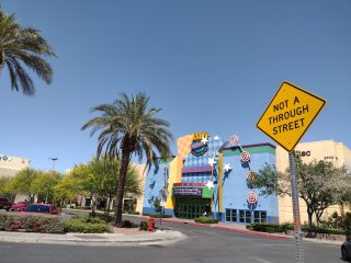 John's Incredible Pizza - Las Vegas