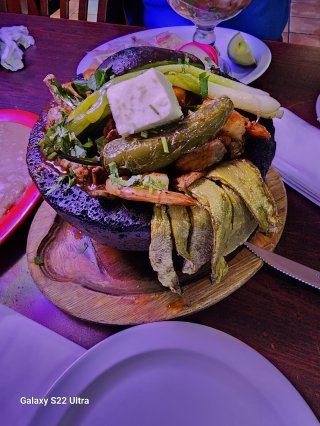 Los Molcajetes