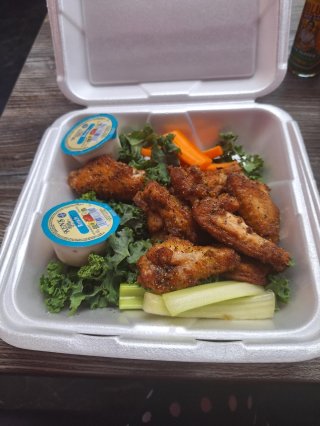 Mai's Deli Sandwich Shop
