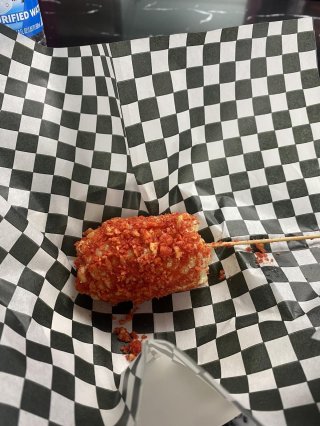 Mai's Deli Sandwich Shop
