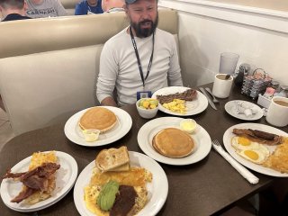 Marilyn's Cafe