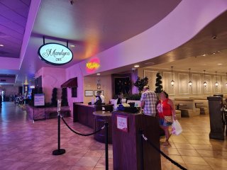Marilyn's Cafe