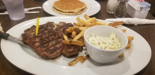 Marilyn's Cafe