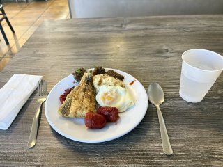 Nanay Gloria's Filipino Restaurant