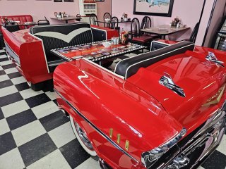 Omelet House 50’s Diner