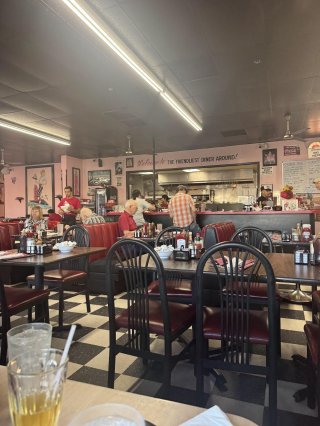 Omelet House 50’s Diner
