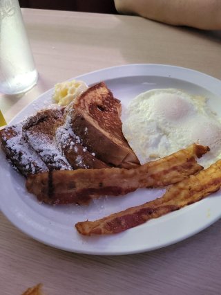 Omelet House 50’s Diner