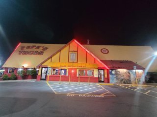 Pepe's Tacos