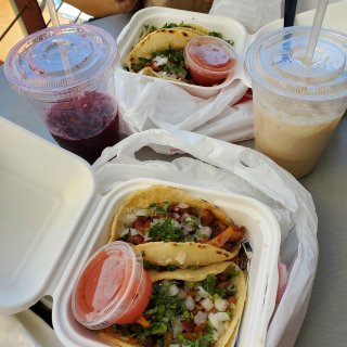 Pinches Tacos