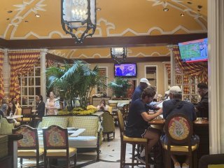 Terrace Pointe Café