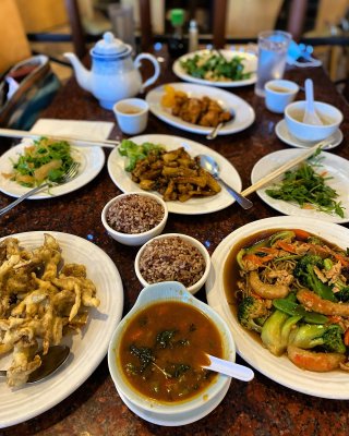 Veggie House Vegan Kitchen