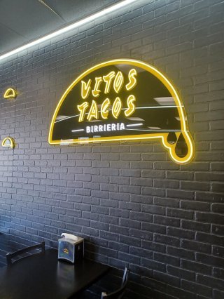 Vitos Tacos