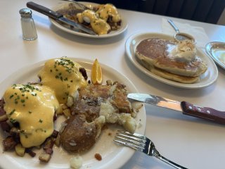 Winnie & Ethel's Downtown Diner
