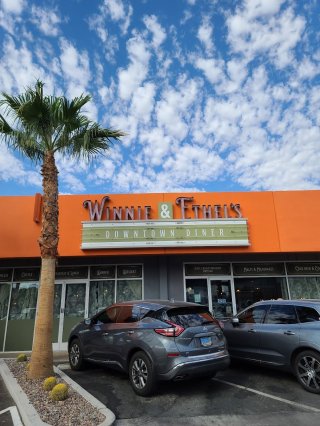 Winnie & Ethel's Downtown Diner