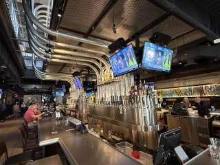 Yard House