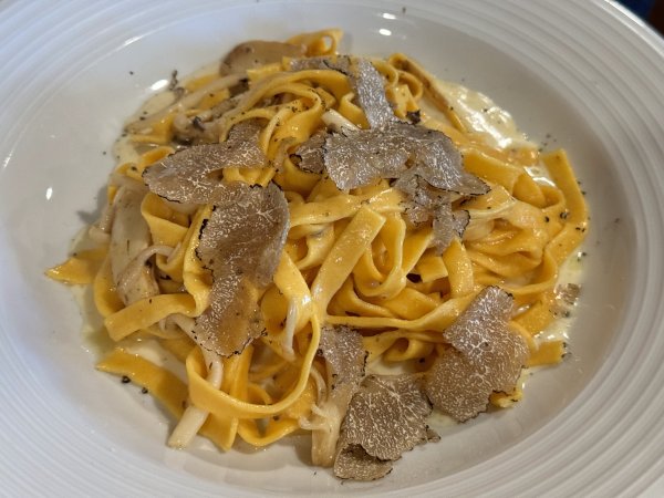 Aromi Italian Restaurant & Wine Bar