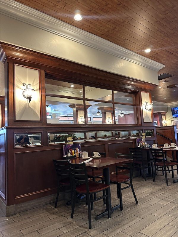 Blueberry Hill Restaurant & Bakery