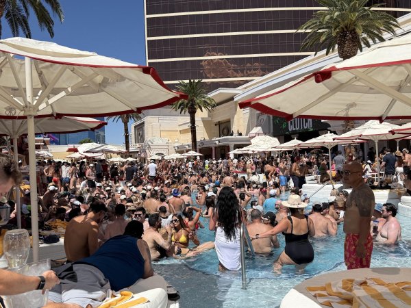 Encore Beach Club