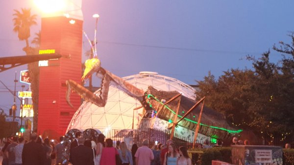 Giant Metal Mantis