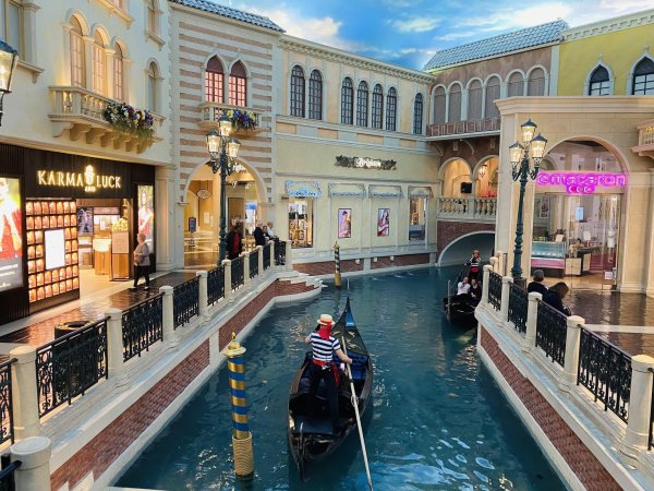 Gondola Rides