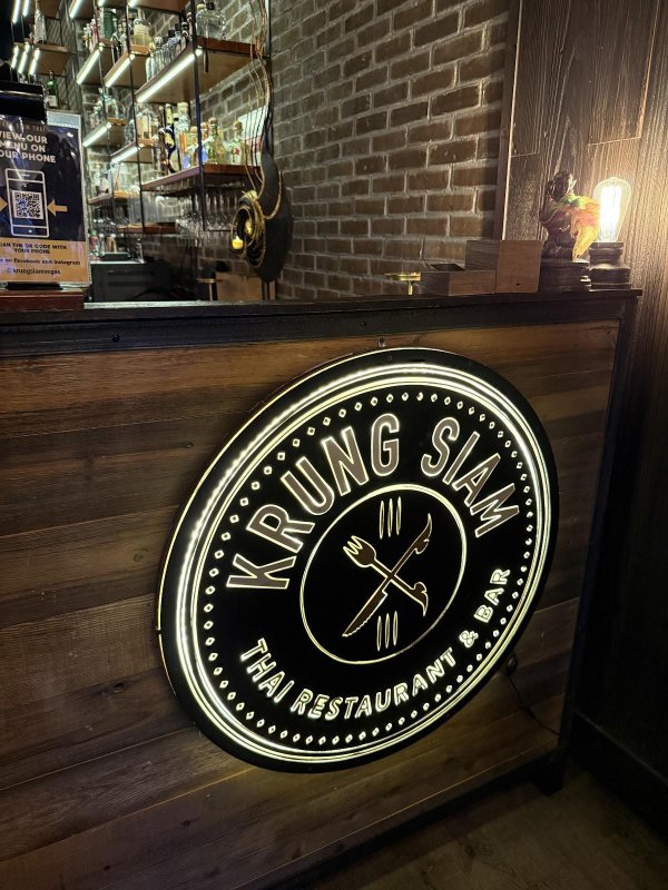 Krung Siam Thai Restaurant & Bar