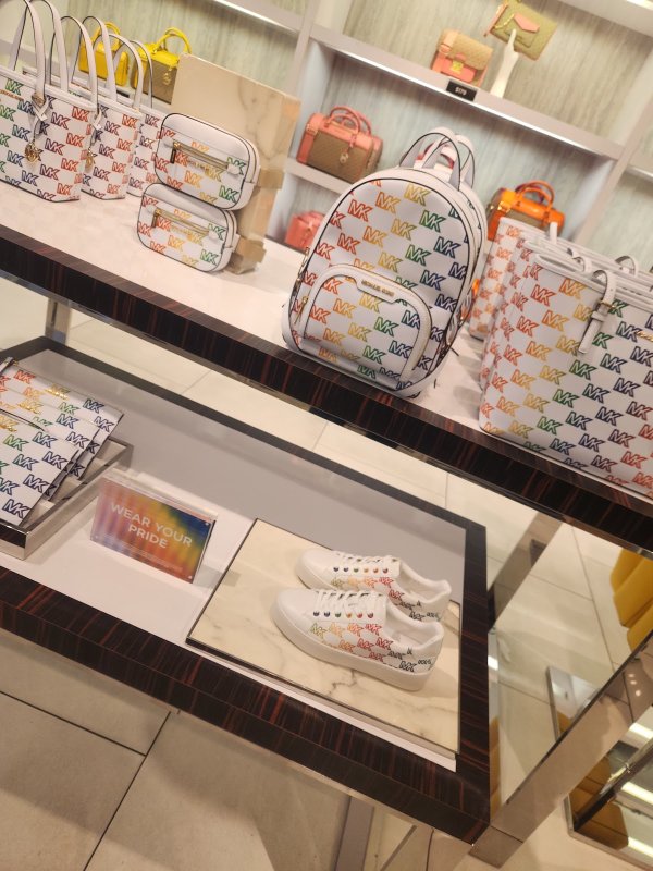 Las Vegas North Premium Outlets