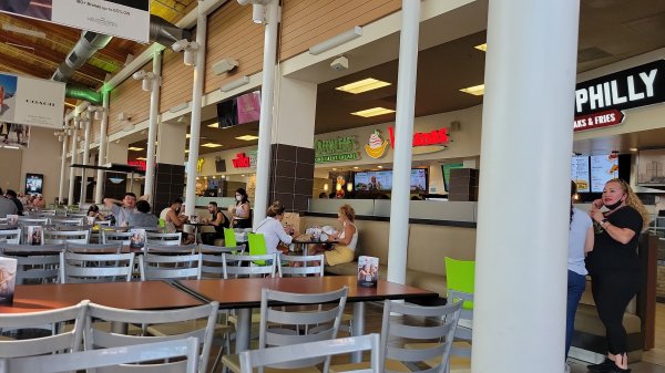 Las Vegas North Premium Outlets
