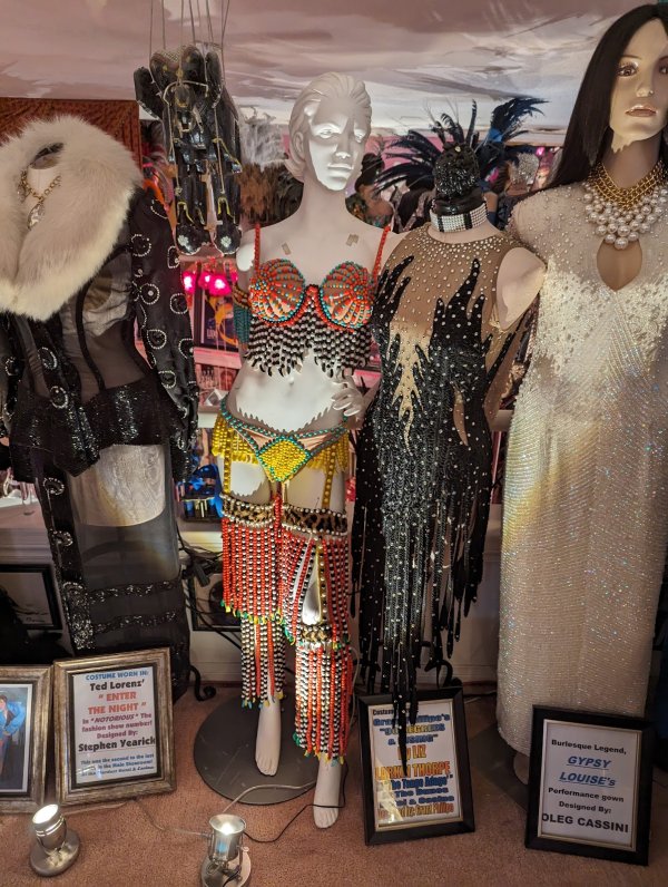 Las Vegas Showgirl Museum