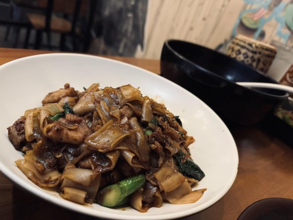 Le Thai 2